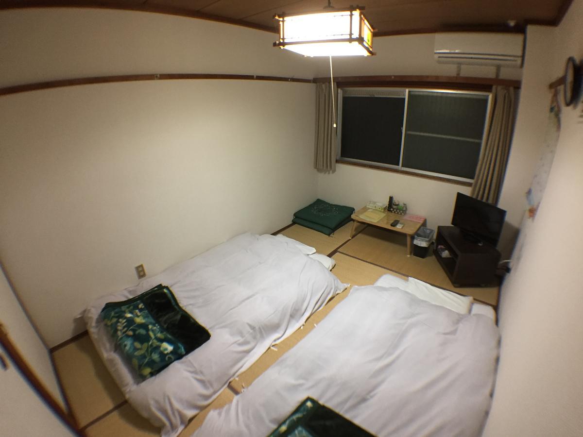 Apartment Kenroku Haitsu 205