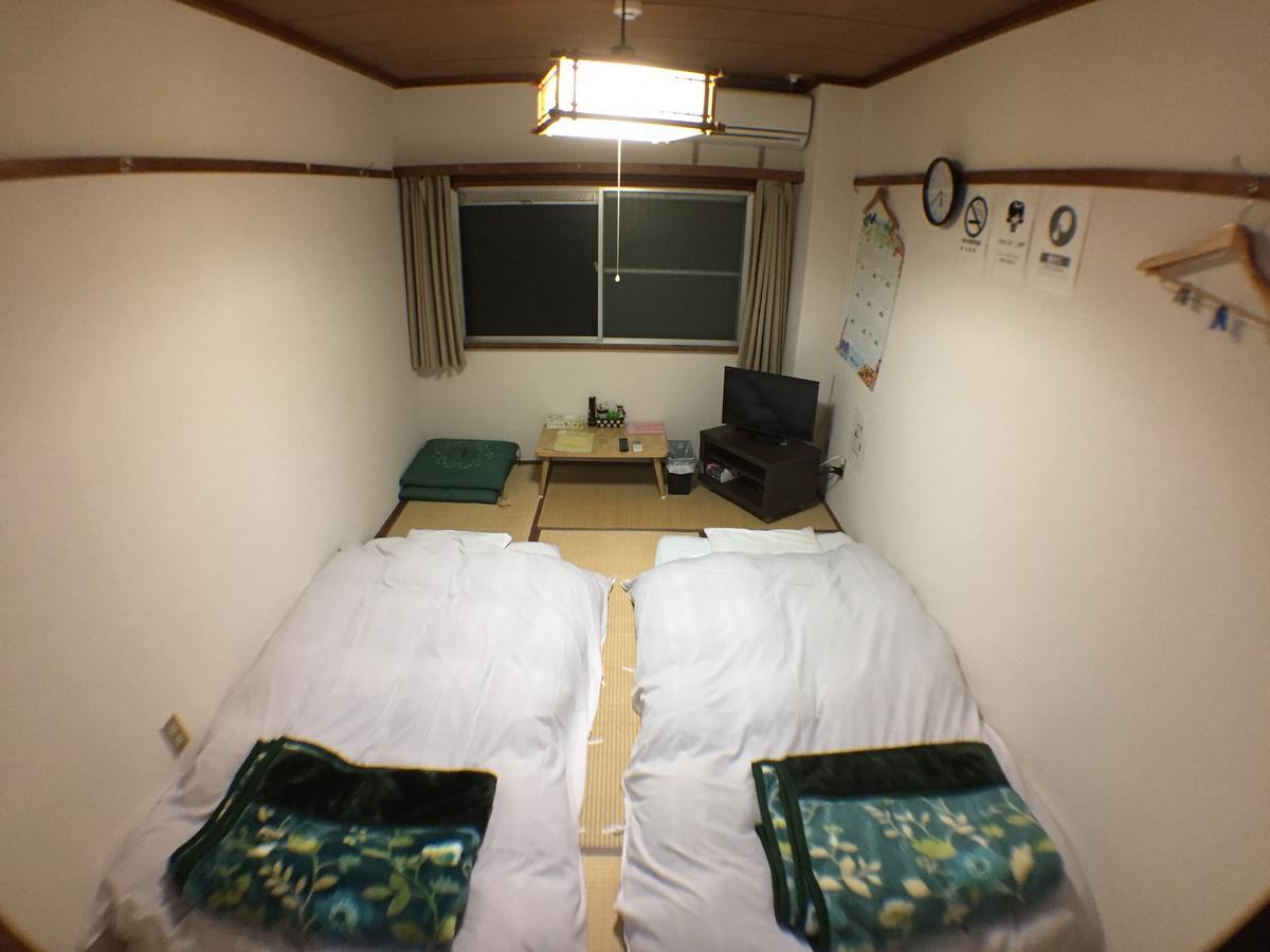 Apartment Kenroku Haitsu 205